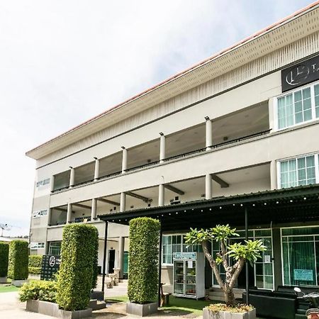 Oyo 75305 T Park Pak Chong Hotel Му Си Екстериор снимка