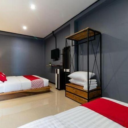 Oyo 75305 T Park Pak Chong Hotel Му Си Екстериор снимка
