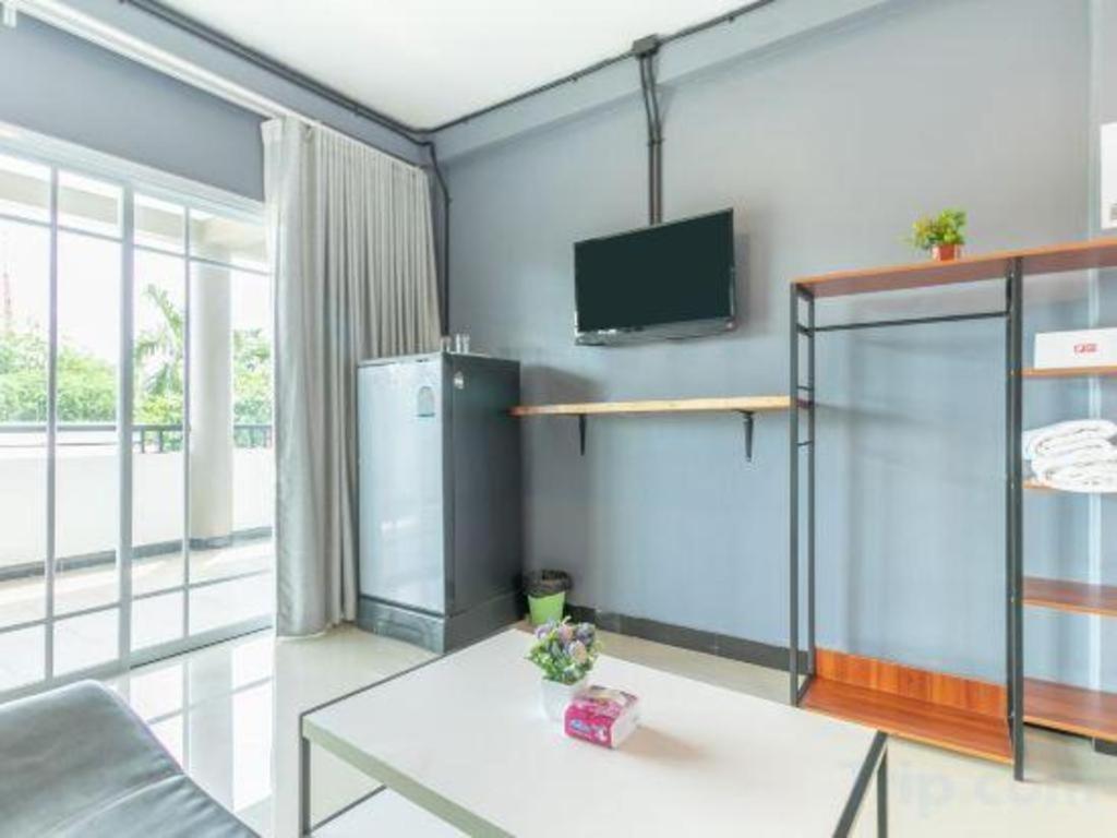 Oyo 75305 T Park Pak Chong Hotel Му Си Екстериор снимка